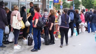 Edirne'ye Bulgarlar akın etti, alışveriş yarışı izdihama dönüştü