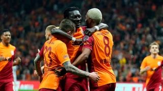 Galatasaray evinde Fatih Karagümrük'ü 2 golle geçti