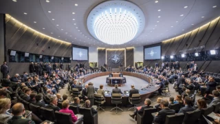 NATO dışişleri bakanları Brüksel'de Ukrayna ana gündemiyle toplanıyor