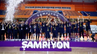 Fenerbahçe Safiport, Kadınlar Basketbol Süper Ligi'nde şampiyon