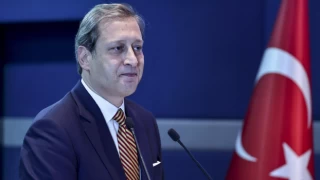 Galatasaray Başkanı Burak Elmas aday olmayacağını açıkladı