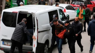 HDP’nin önünde gözaltına alınanlardan 6'sı serbest