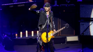 Johnny Depp'ten sürpriz konser
