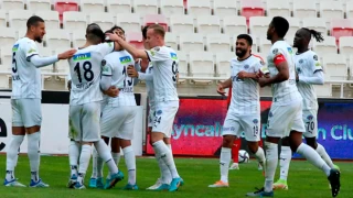 Kasımpaşa, Sivasspor'u deplasmanda 3 golle geçti