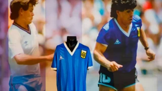 Maradona'nın efsane forması, rekor fiyata satıldı