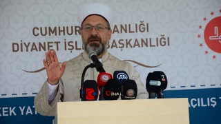 Ali Erbaş: Fatih ruhlu nesiller yetiştirmek için emek veriyoruz
