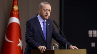 Erdoğan: Yarının Türkiye'sini gözlerinin parıltısı kalbimizi ısıtan gençler inşa edecek