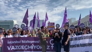 İstanbul Sözleşmesi Davası'nın 3. duruşması için kadınlar Danıştay'da