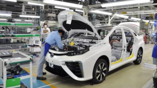 Toyota çip krizi nedeniyle üretimini azaltacak