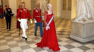 Danimarka Kraliçesi, torunlarının kraliyet unvanlarını elinden aldı