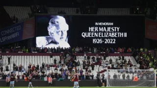 Kraliçe II. Elizabeth'in ölümü dolayısıyla Premiere Lig'de maçlar iptal edildi