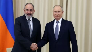 Rusya Devlet Başkanı Putin, Ermenistan Başbakanı Paşinyan ile telefonda görüştü