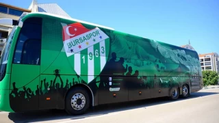 Bursaspor'a haciz şoku! Maç oynanırken otobüsü haciz etmeye geldiler