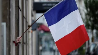Fransa’da 500 fırıncı bir günlüğüne kepenk kapattı