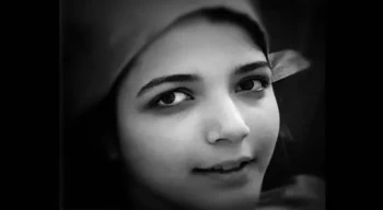 İran’da bir kadın katliamı daha! Hamaney’i öven marşı söylemek istemeyen 16 yaşındaki Panahi öldürüldü!