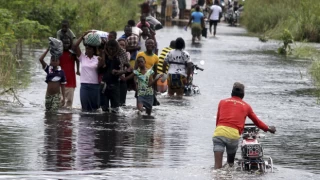 Nijerya’da seller: Beş ayda 600 kişi öldü, 200 bin ev yok oldu