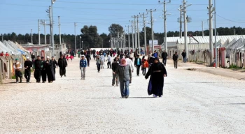 "Türkiye’de yüzlerce Suriyeli erkek ve çocuk keyfi gözaltılar sonrası sınır dışı edildi"