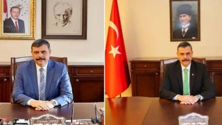 Çorum Valisi, Cumhurbaşkanı Erdoğan’ın fotoğrafını makamından kaldırdı