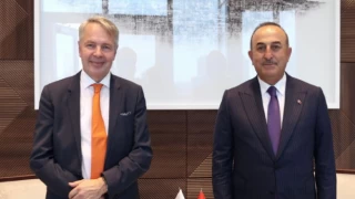 Dışişleri Bakanı Çavuşoğlu, Finlandiyalı mevkidaşıyla görüştü