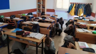 Düzce’deki deprem nedeniyle 3 ilde okullar tatil edildi