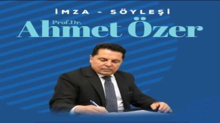 Mezitli'de Prof. Dr. Ahmet Özer'in imza günü