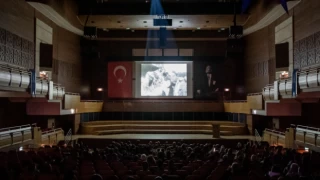 “Özgür İzmir-Kurtuluşun 100. Yılı” belgeselinin galası yapıldı