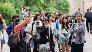 Almanya, Çin’den gelen turistlerden Kovid testi isteyecek