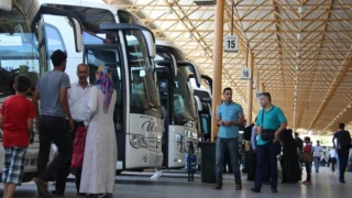 Ehliyet yaş sınırı düşürüldü: Büyük otobüs şoförleri dikkat