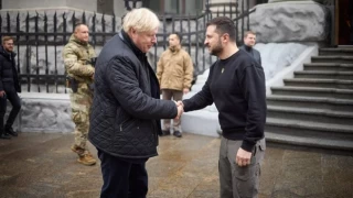Eski Britanya Başbakanı Johnson, Kiev'de Zelenski ile bir araya geldi