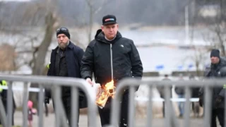 Finlandiya polisi kutsal kitapların yakıldığı eylemlere izin vermeyecek