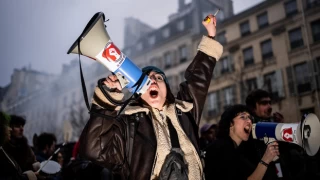 Fransa’da emeklilik reformu karşıtı eylemlere katılanların sayısı 1 milyonu geçti