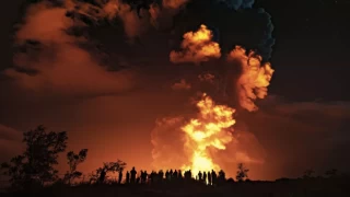 Hawaii'deki Kilauea Yanardağı yeniden faaliyete geçti