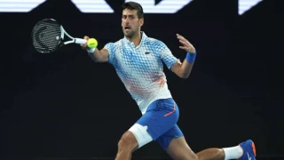 Novak Djokovic Avustralya Açık'ta çeyrek finale yükseldi
