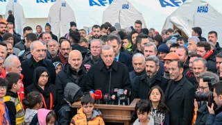 Erdoğan: Çadırlarda kalmak istemeyen vatandaşlarımıza 1 yıl süresince kira yardımı yapılacak