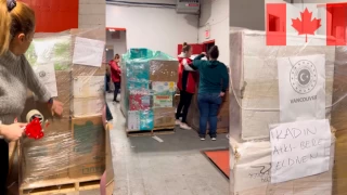 Kanada’daki yardımseverler Türkiye’ye ihtiyaç malzemesi göndermeye çalışıyor