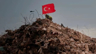 Orhan Pamuk: Bu Türkiye'de son seksen yılda olmuş en büyük deprem