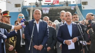 Dışişleri Bakanı Çavuşoğlu, 11 yıl sonra Mısır’da