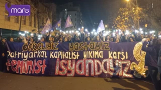 Dünya Kadınlar Günü’nde binlerce kadın yasağa rağmen Taksim’deydi