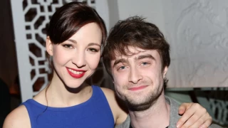 Harry Potter karakteri ile tanıdığımız Daniel Radcliffe ve partneri Erin Darke, ilk çocuklarını bekliyor