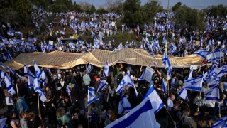 İsrail'de protestolar: Tel Aviv polis şefi görevden alındı