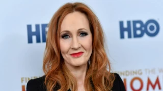 J.K Rowling: 14 yaş cinsiyet belirlemek için çok erken