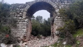 Kuşadası'nda 1. yüzyıldan kalma tarihi su kemeri tahrip edildi