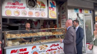 CHP'li Mahmut Tanal Şanlıurfa'da alışveriş yaptığı Suriyeli işletmeciden fiş istedi! Vergi ödemeyen Suriyeli işletme fiş de veremedi