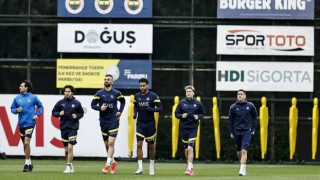 Fenerbahçe'de ayrılık rüzgârları; Serdar Dursun ve 3 futbolcu takımdan ayrılıyor!