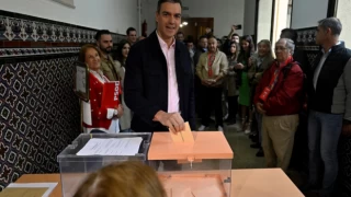 İspanya'da yerel seçimleri kaybeden Başbakan Sanchez'den erken seçim kararı