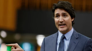 Kanada Başbakanı Trudeau'ya taş atan kişiye ev hapsi