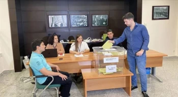 Türk seçmenler, beş ülkede daha sandık başına gitti