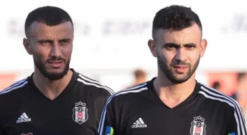 Beşiktaş’ın iki yıldızı takımla yolları ayırıyor