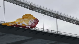 Şampiyon Galatasaray’ın bayrakları İstanbul Boğazı’nda dalgalanıyor