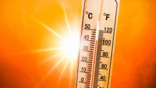 Kavurucu sıcakların etkili olduğu Adana'da rekor! Termometreler bakın kaçı gösterdi!